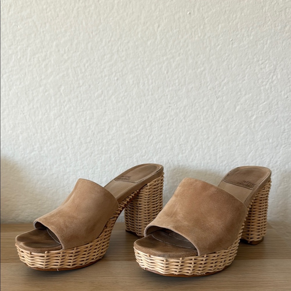 Women's Tan Platform Raffia Wedge Sandals Heels Jeffrey Campbell